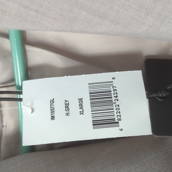 Jacket - Picture 7 of 8